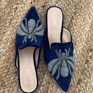 Cute velvet flats